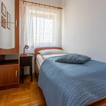 Bare - Sea View & Private Parking *