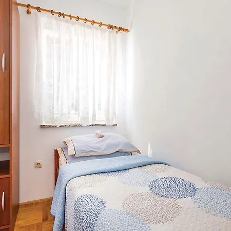 Bare - Sea View & Private Parking