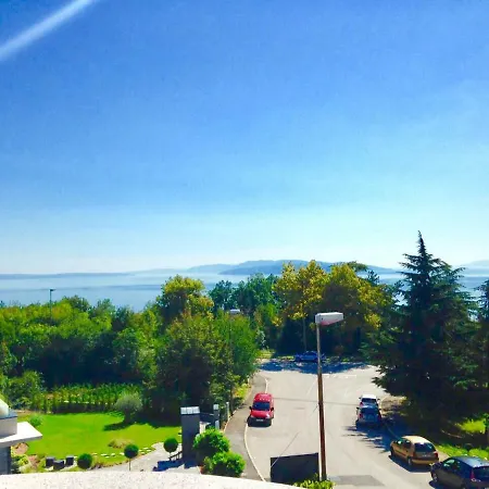 Bare - Sea View & Private Parking * Kastav