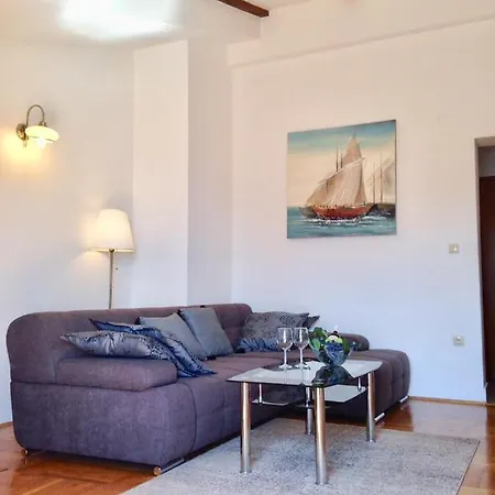 Bare - Sea View & Private Parking Kastav