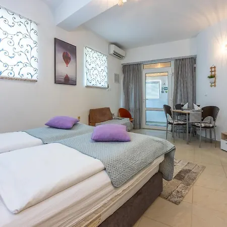 Apartament Bare