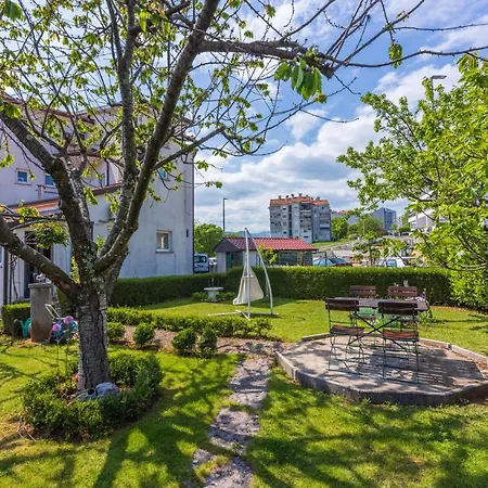 Bare - Sea View & Private Parking